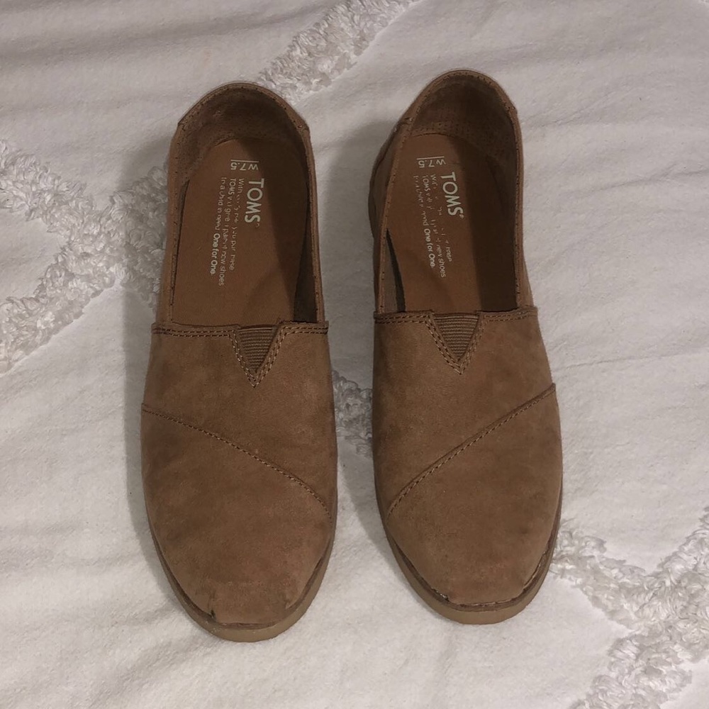 Toms